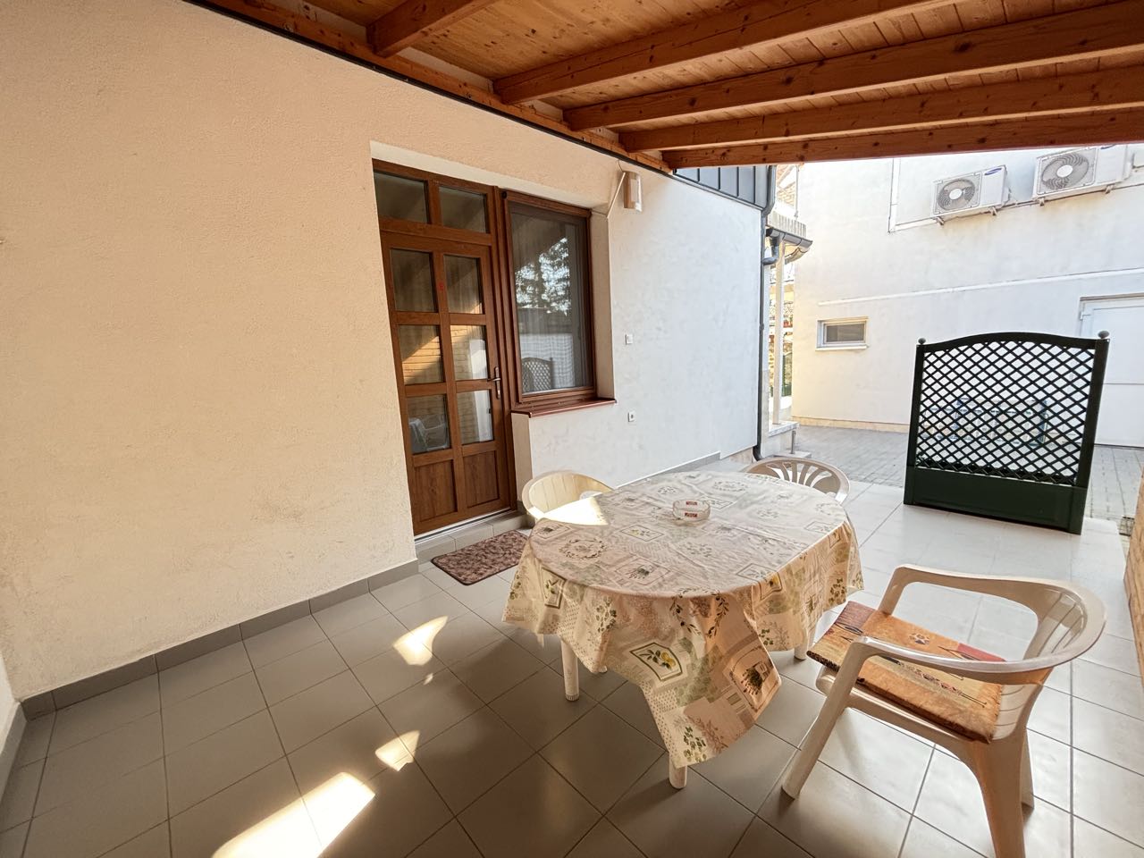 Plútó Apartman 3